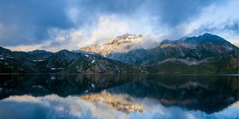 网络技术深度对比：从GRLXS到主流方案的资源分享策略解析